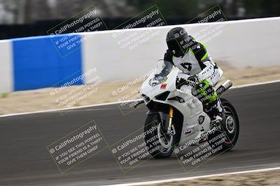 media/Apr-18-2025-TrackDaz (Fri) [[45f5874c44]]/A Group/Session 3 (Turn 6 - Outside)/